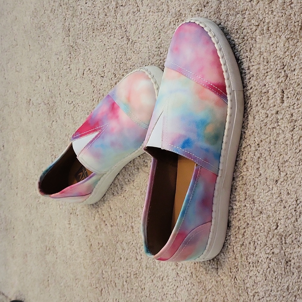 Tie dye canvas shoes
